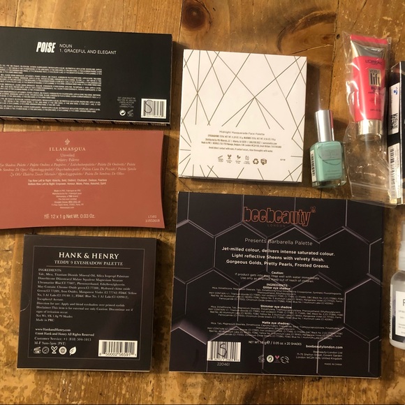 Eyeshadow Bundle with Makeup Hair Products and Nail Polish - Picture 3 of 11